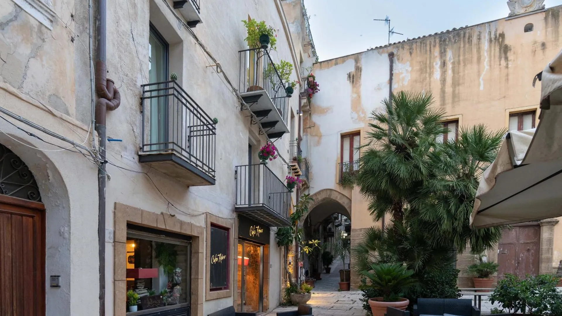 Sofi' Center Rooms Sciacca 0*,  Italia